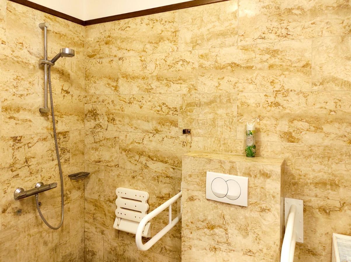 Hotel Orosz Gabor Vendeghaz Mád Exterior foto